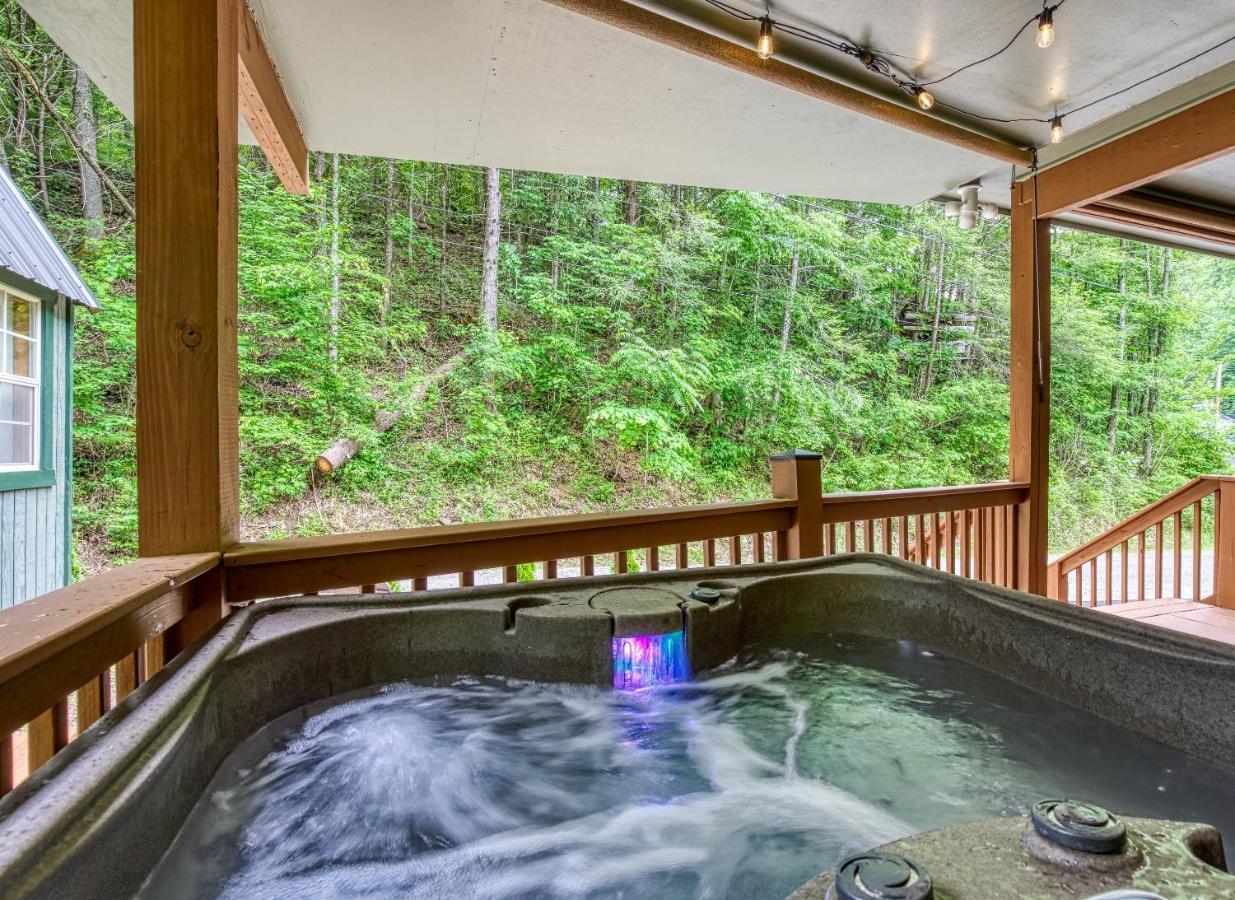 Great Location - Hot Tub - Dog Friendly Vila Sevierville Exterior foto